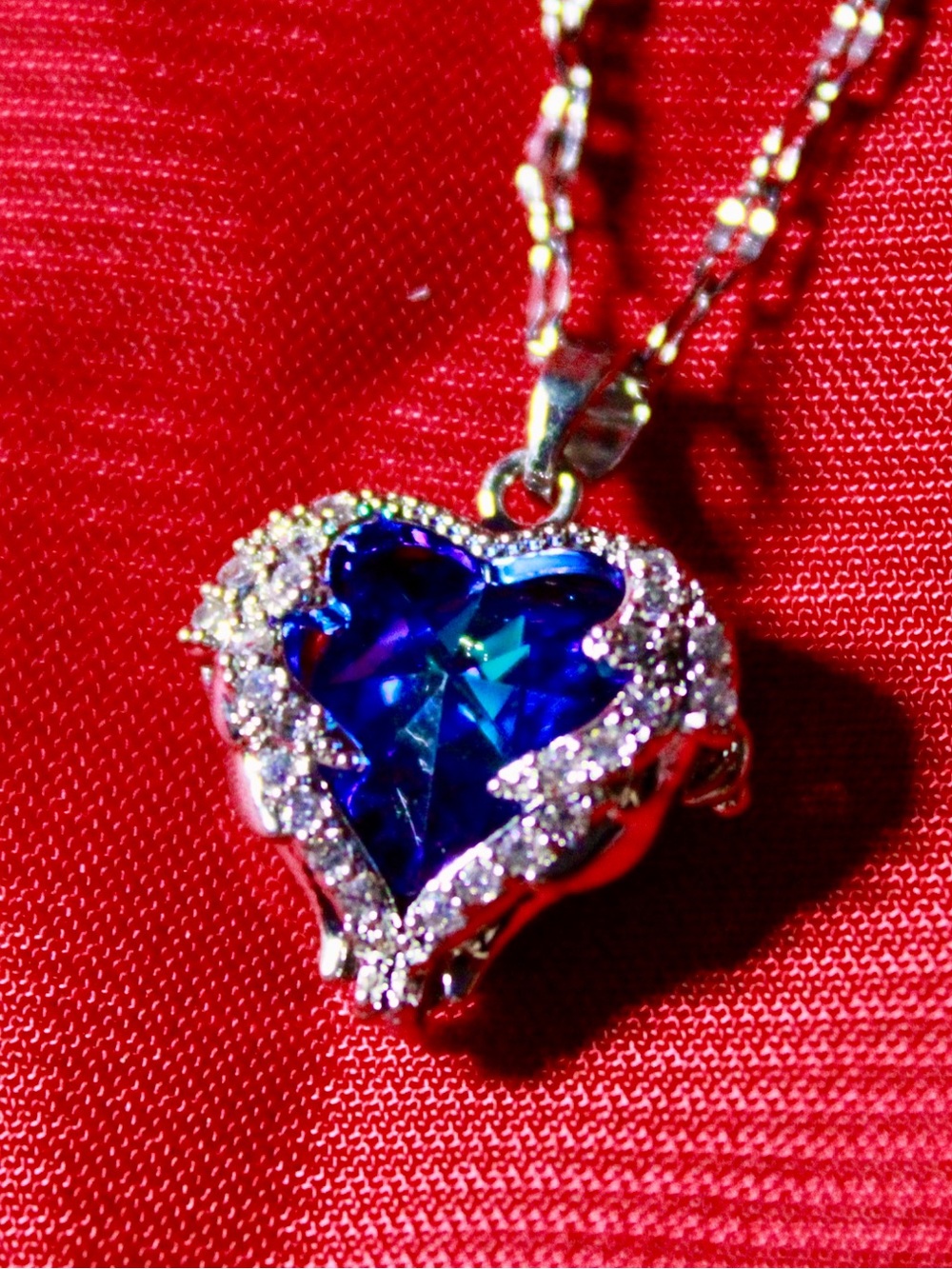 Heart-Shaped Blue Crystal Pendant Necklace - Women Jewelry